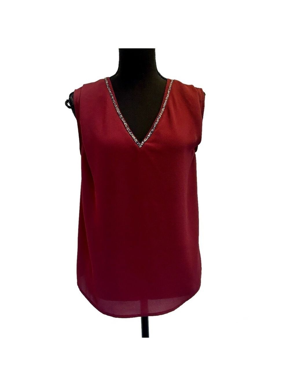 RW&CO burgundy red rock crystal rhinestone V-neck sleeveless blouse Sz XS
